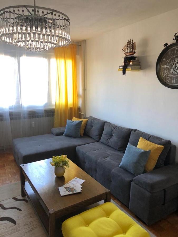 Ami-Go/ Blizu Zracne Luke Zagreb Apartment Velika Gorica Bagian luar foto